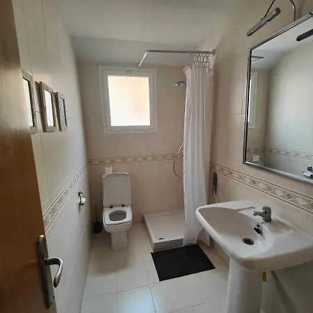 Gran Atico En El Centro Cerca De La Playa アパート